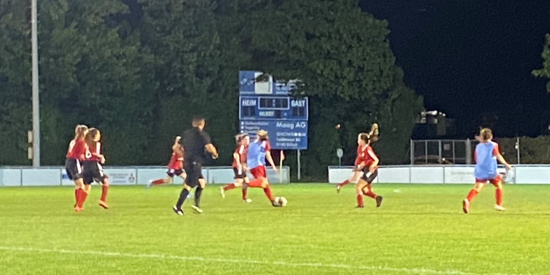 Juniorinnen B/11: Einzug in die nächste Runde im Cup